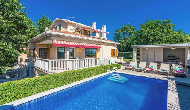 Villa Rosa Labin - Five Bedroom Villa, Sleeps 10