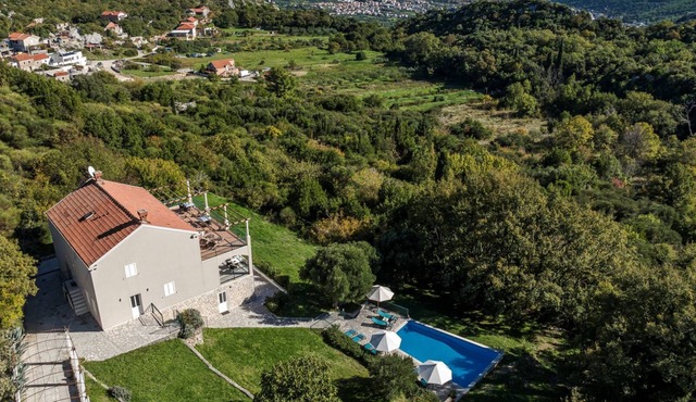 Villa Sunrise by Villas Guide