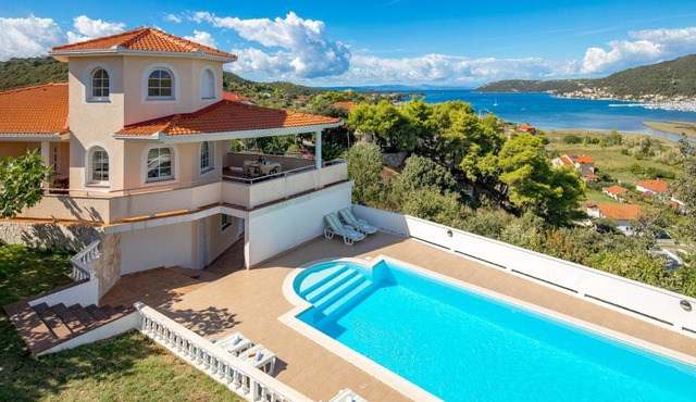 Villa Superior
