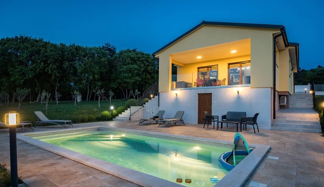 Villa Tai in Barban with outdoor playground and private pool