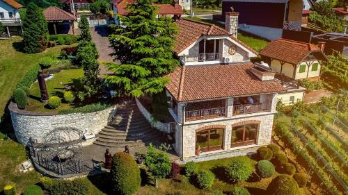 Villa Toscana with jacuzzy