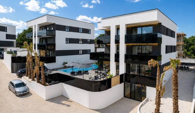Villa Vista 2 for up to 45 people in Medulin by Istrabook