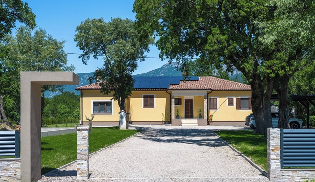 Villa Vivento up to 6 People with privatem Pool and Whirlpool near to Labin