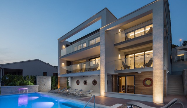 Villa Vlastelini II near Labin - Rabac with sea view, beachfront and wellness