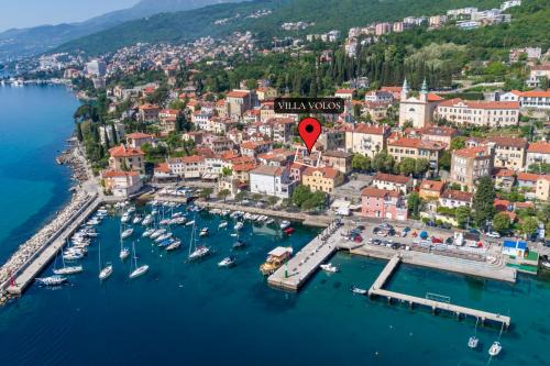 Villa Volos,free private parking