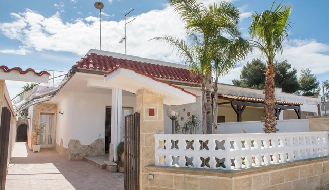 Villa with garden near the beaches PC02