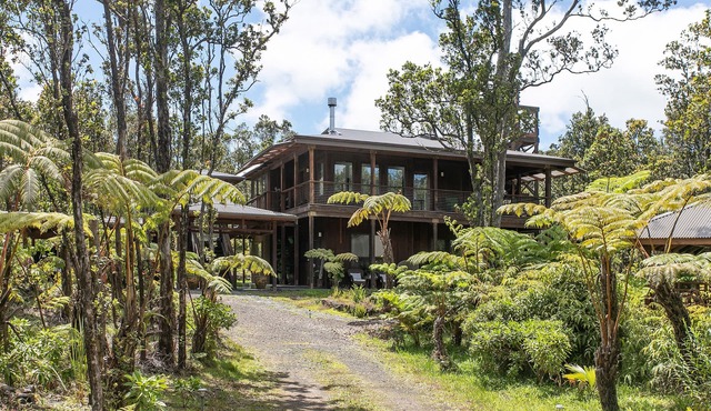 Volcano Forest House next to Volcano National Park