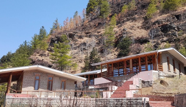 Whispering Woods Resort
