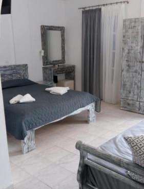 White Cycladic serenity