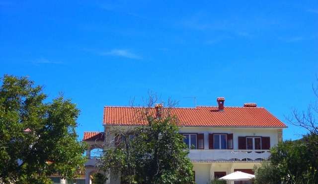 Wohnung in Kampor mit gemauertem Grill by Interhome