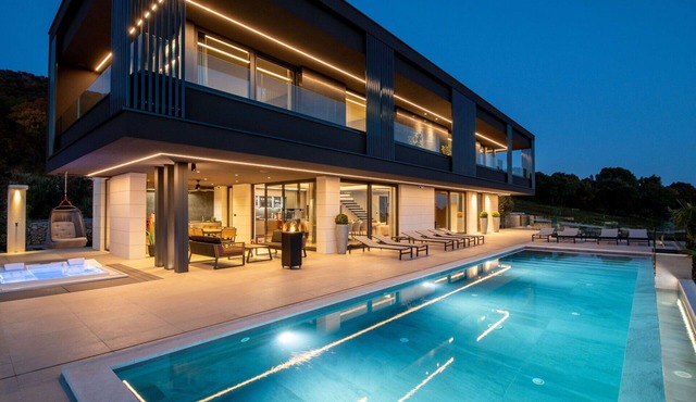 Wonderful private villa with WIFI, hot tub, A/C, private pool, TV, terrace and panoramic view
