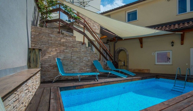 Wonderful private villa for 10 guests with WIFI, private pool, A/C, TV and terrace