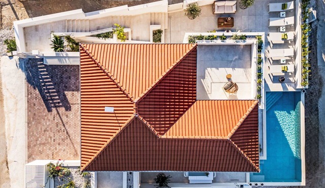 Wonderful private villa for 8 people with A/C, private pool, WIFI, TV, terrace and pets allowed