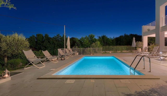 Wonderful private villa with A/C, WIFI, private pool, TV, terrace, pets allowed and panoramic view