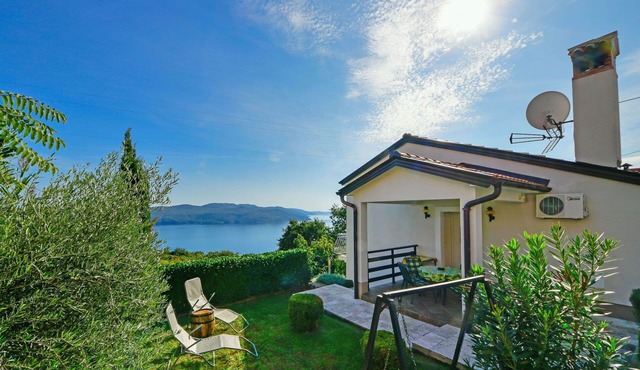 Wonderful villa for 2 people with A/C, WIFI, TV and terrace