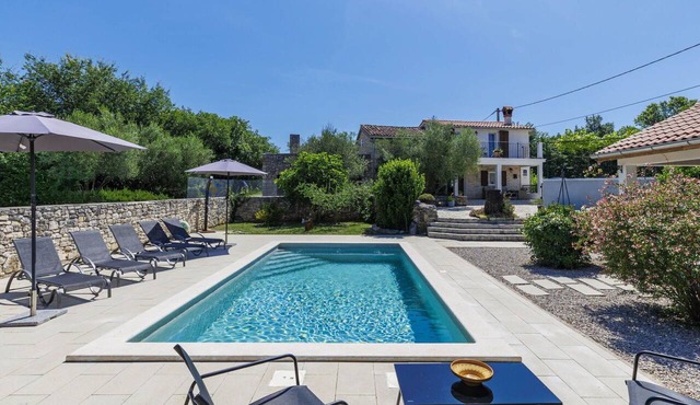 Wonderful villa for 4 guests with A/C, private pool, WIFI, TV and terrace