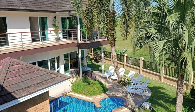 Wunderschöne Pool-Villa, beste Lage, kostenloser Transfer by Interhome