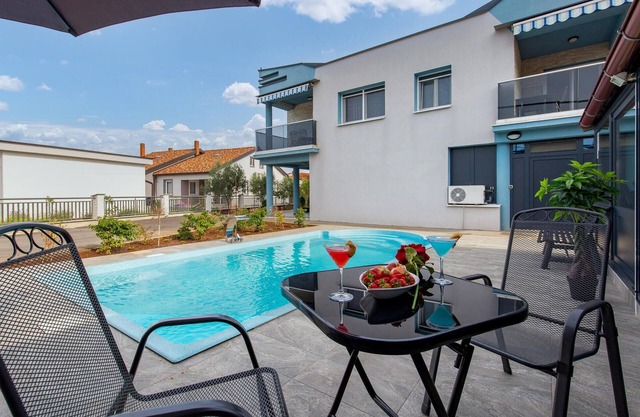 1 bedroom awesome apartment in Vrh