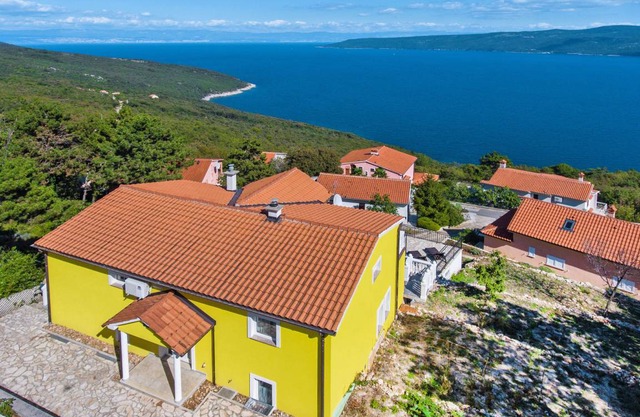 180 m² Apartment ∙ 4 bedrooms ∙ 9 guests