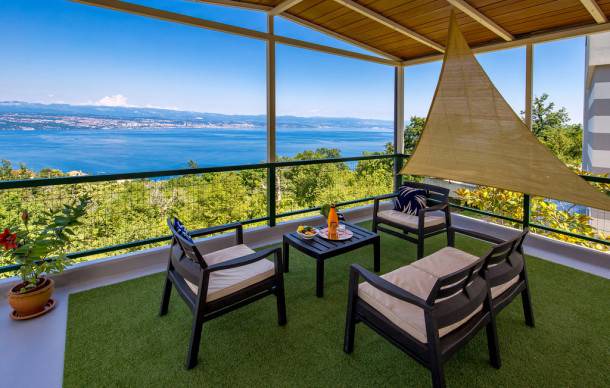 2 bedroom accommodation in Lovran