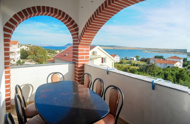 74 m² Apartment ∙ 4 bedrooms ∙ 10 guests