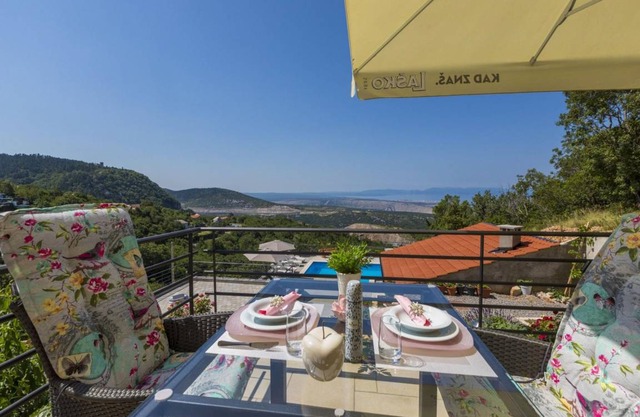 Apartment ∙ 2 bedrooms ∙ 5 guests