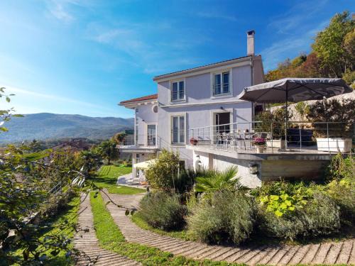 Apartment Bella Vista - OPA102 by Interhome