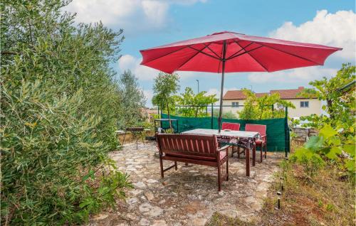 Beautiful Apartment In Pula With Wifi