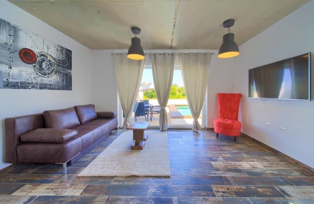 Family friendly house with a swimming pool Vrh, Krk (K-17760)