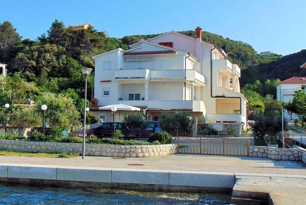 Holiday apartment near the sea