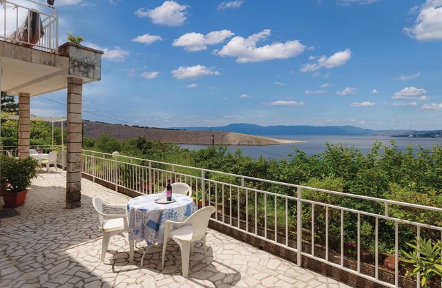 In the beautiful bay Grabrova is located this house with three smaller apartments (CKC931-933).