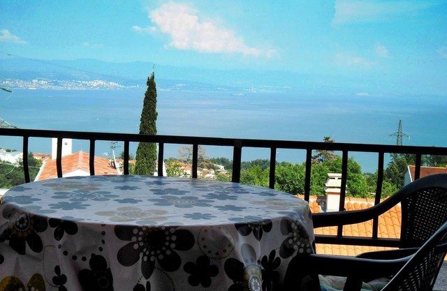 One bedroom Apartment Biro Kestenovi A4 near Opatija