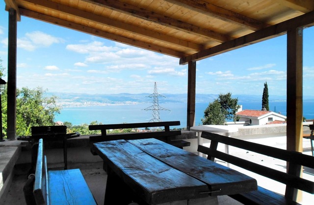 One bedroom Apartment Biro Kestenovi A7 near Opatija