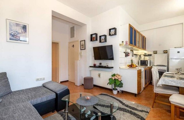 One bedroom apartment with terrace Selce (Crikvenica) (A-5477-c)