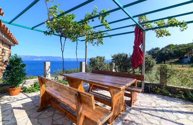 One bedroom apartment with terrace and sea view Duga Luka (Prtlog), Labin (A-2335-c)