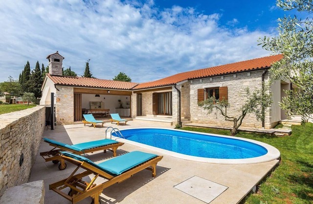 Whole House in Kavran with Private Pool