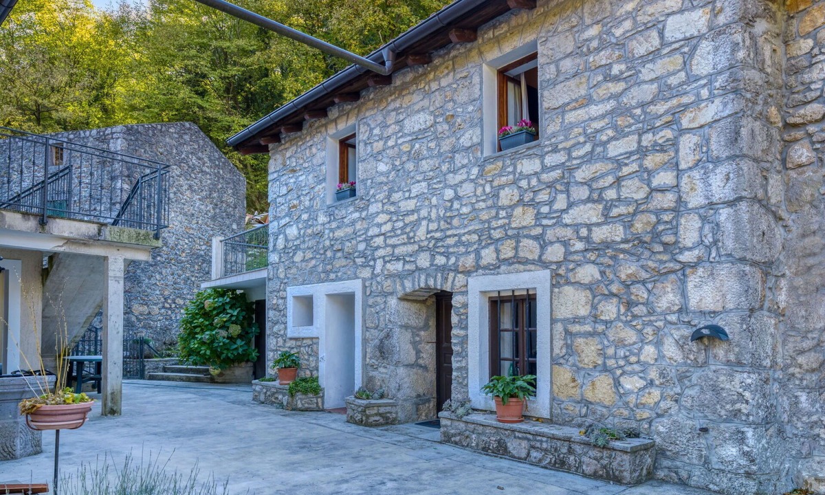 Lovran House | Wonderful private villa with A/C, WIFI, pool, TV, terrace, pets allowed and panoramic view