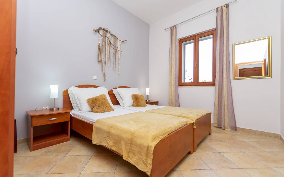 Photo of Bedroom in Tice