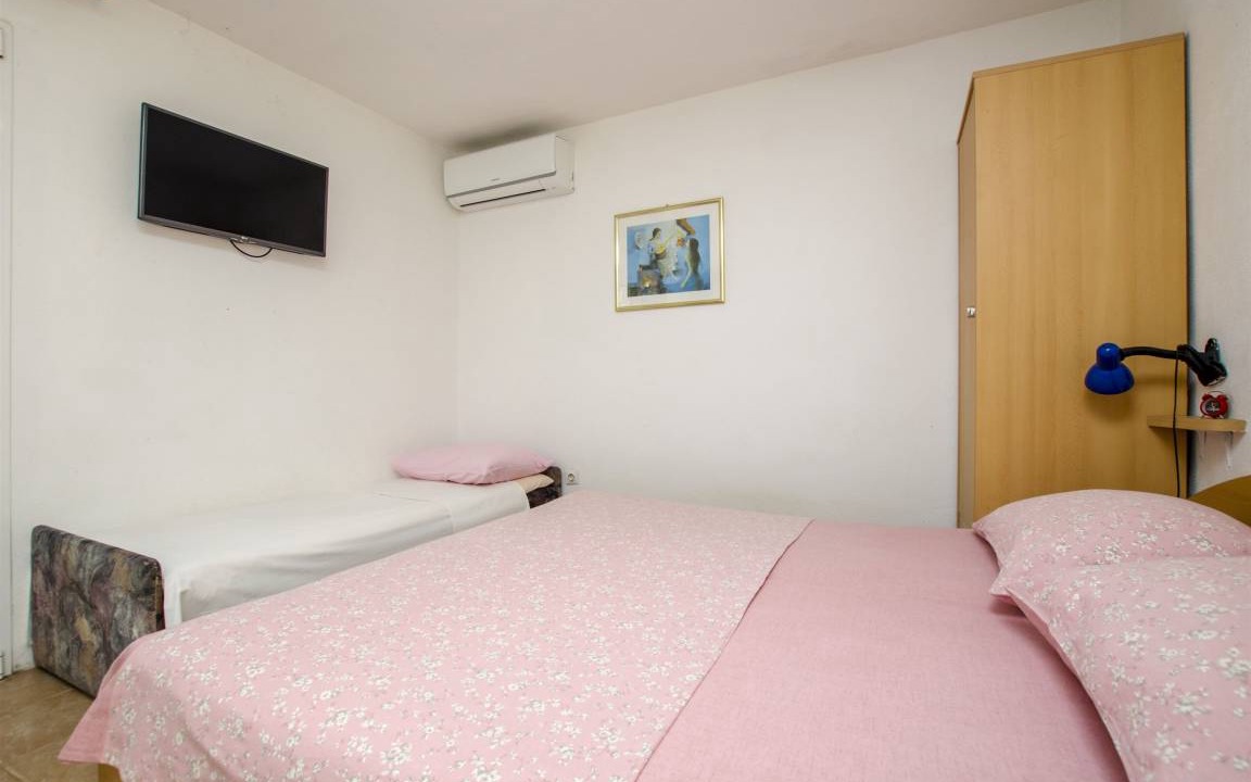 Photo of Bedroom in Maslinica