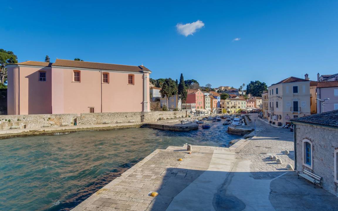 Photo of Buildings in Veli Losinj
