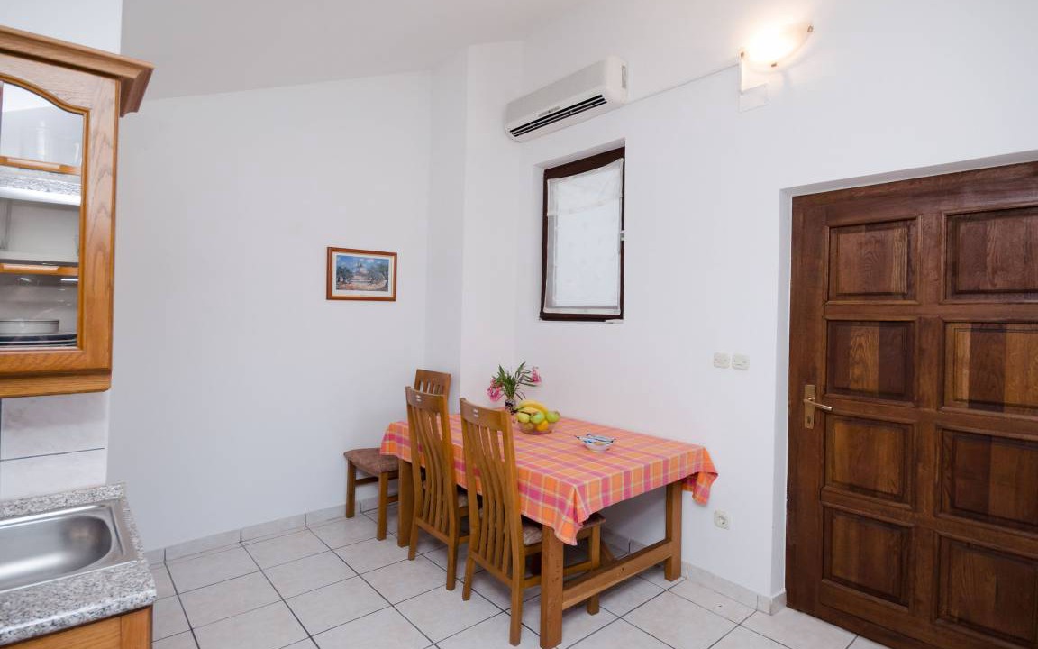 Photo of Kitchen in Banjole