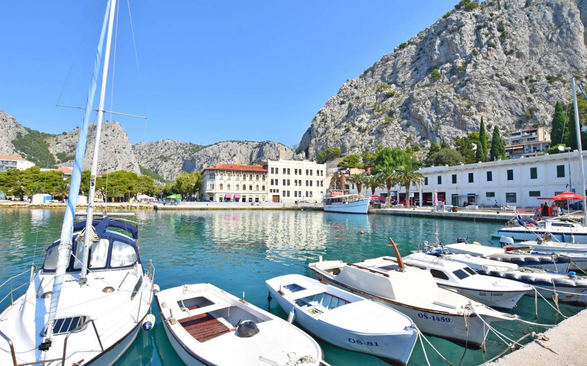 Photo of Others in Omis