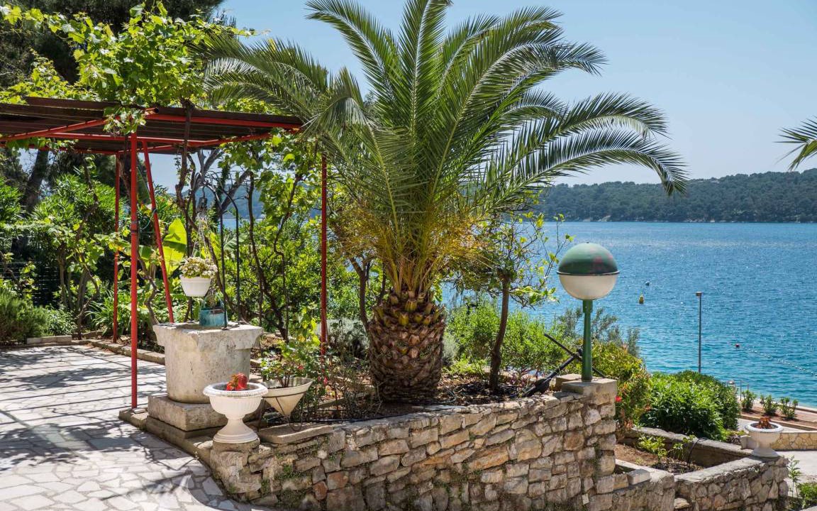 Photo of Outdoor in Cove Murtar