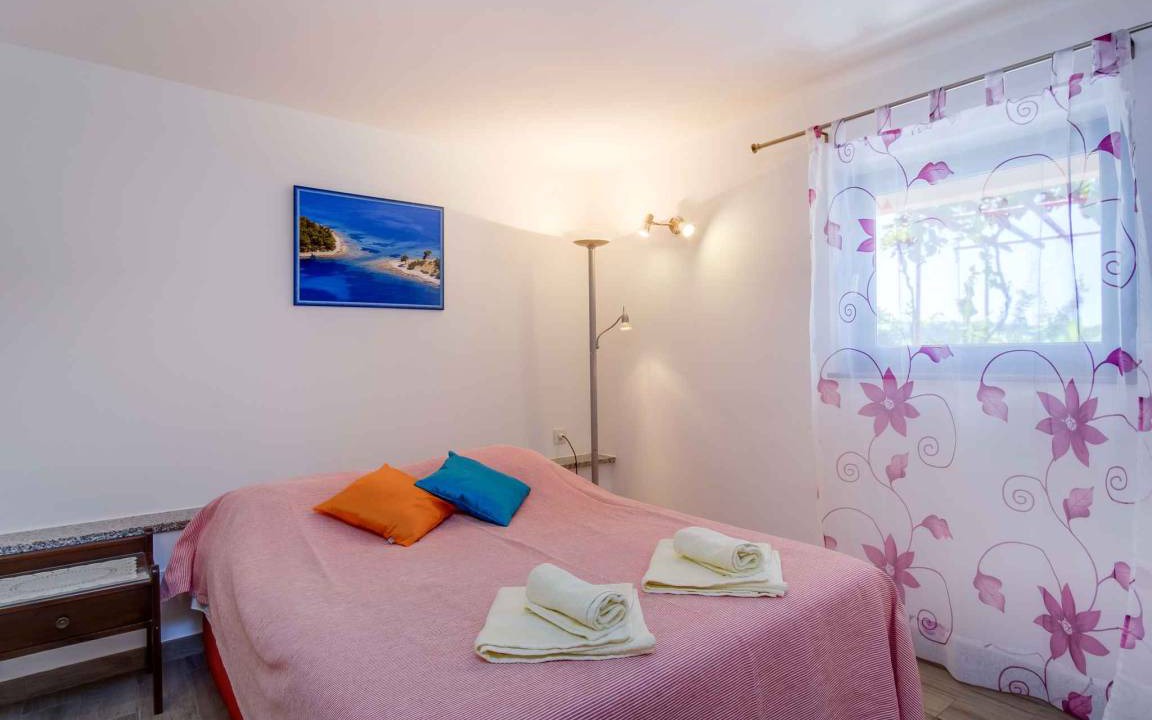 Photo of Bedroom in Cove Murtar