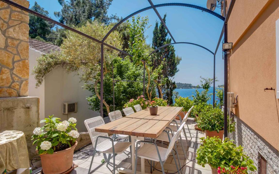 Photo of Patio Balcony in Cove Murtar