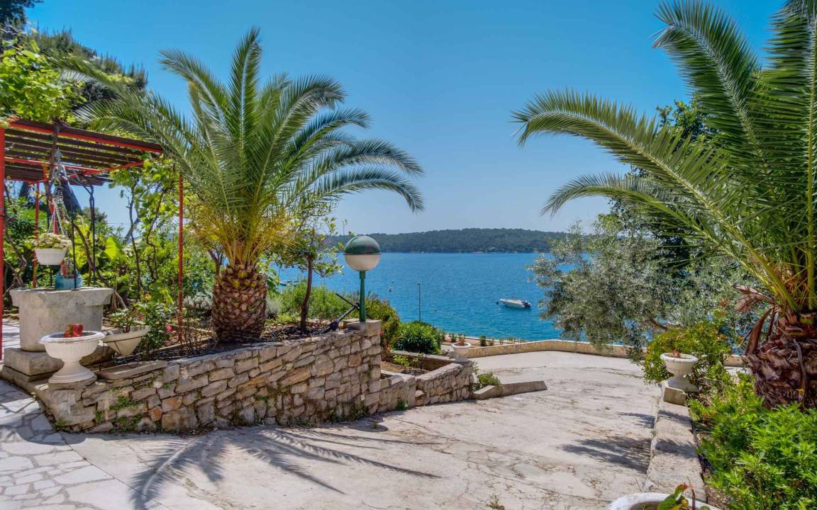 Photo of Outdoor in Cove Murtar