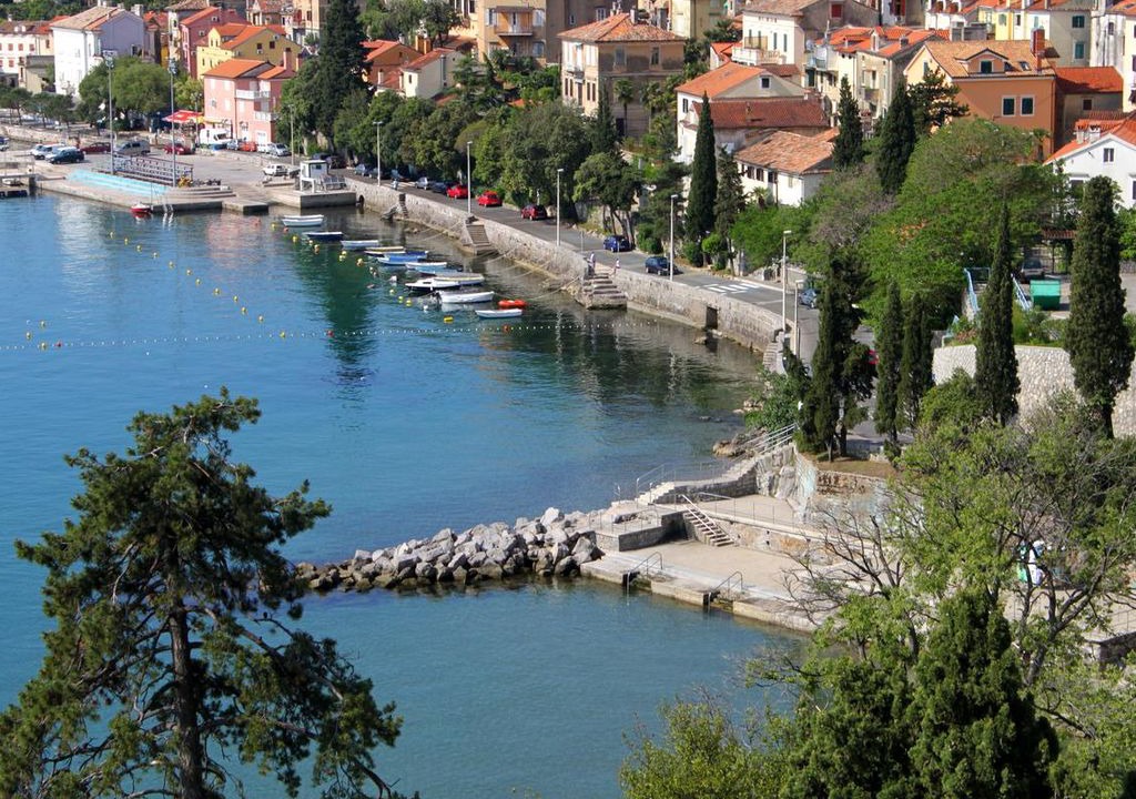 Photo of Outdoor in Rubesi