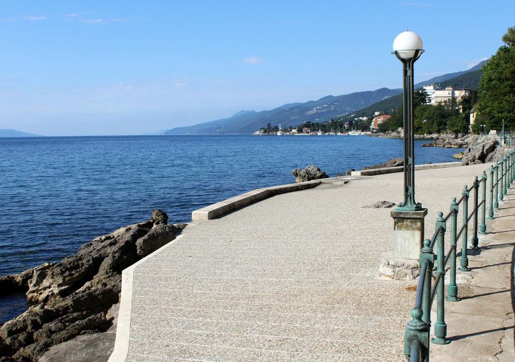 Photo of Outdoor in Rubesi