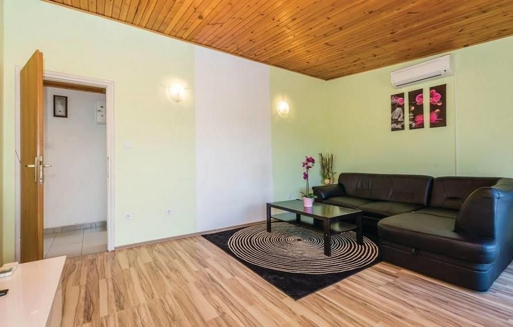 Photo of Livingroom in Rubesi