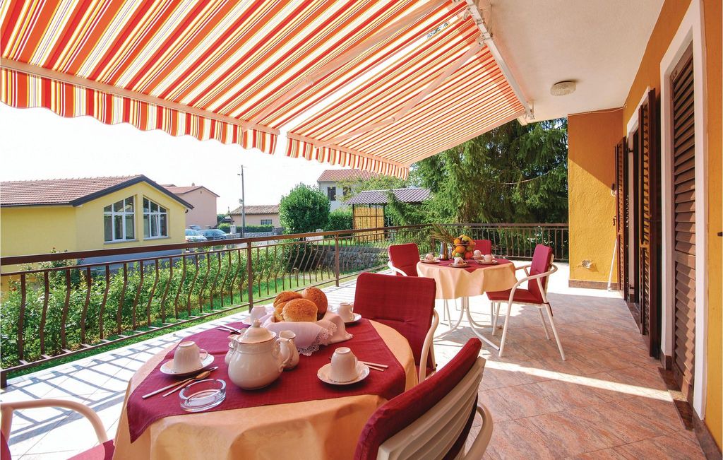 Photo of Patio Balcony in Jusici